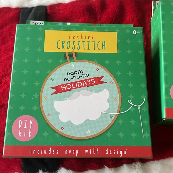 Festive crosstitch set of 3 - Picture 2 of 3